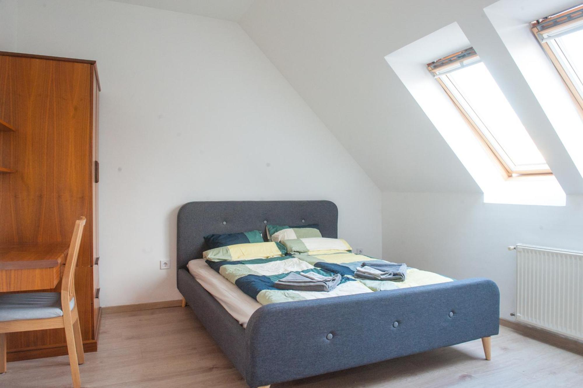 Spacious 2 Story Loft W Balcony Near Opera, Andrassy Apartament *