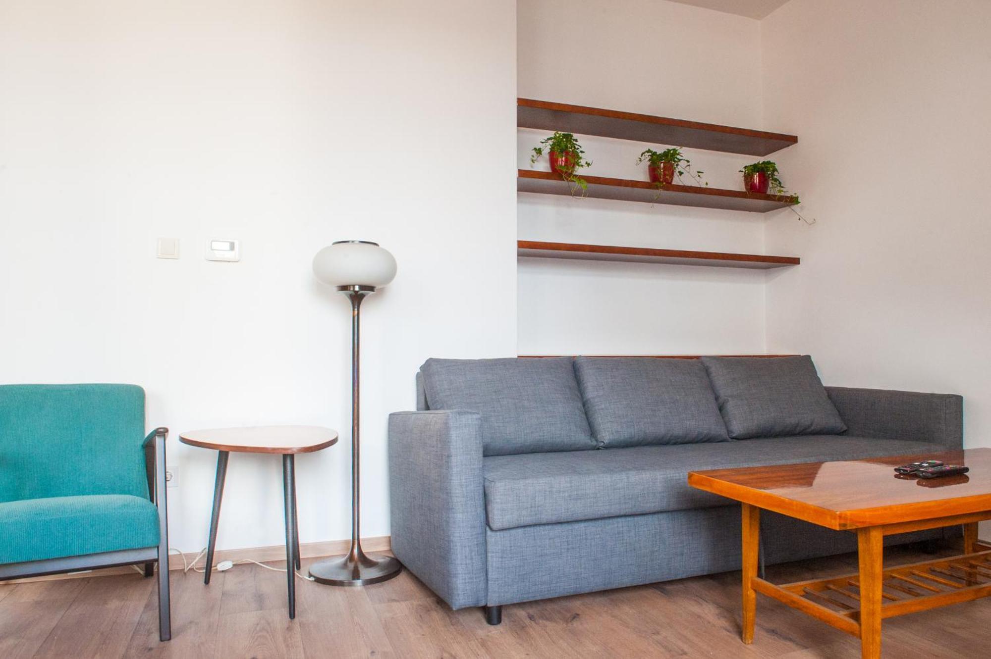 Spacious 2 Story Loft W Balcony Near Opera, Andrassy * Budapeszt