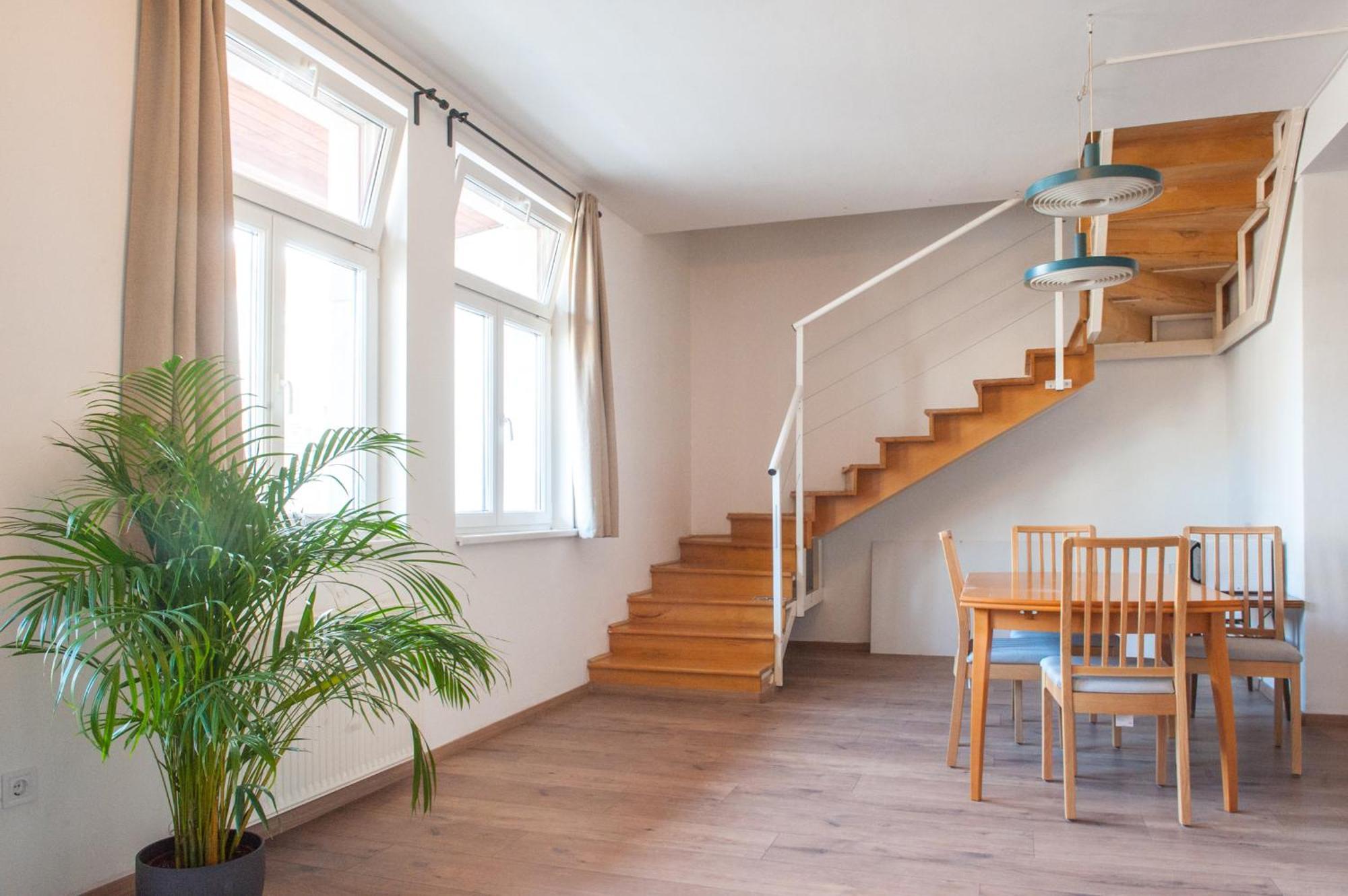 Apartament Spacious 2 Story Loft W Balcony Near Opera, Andrassy Budapeszt